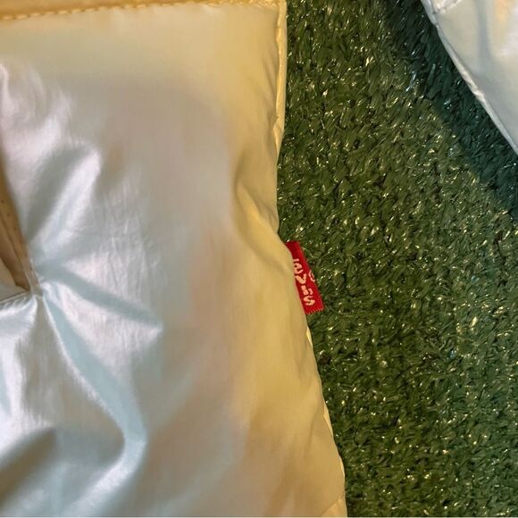 Levi's Hooded Puffer Jacket Ivory Irredescnet Size Large - Picture 6 of 6